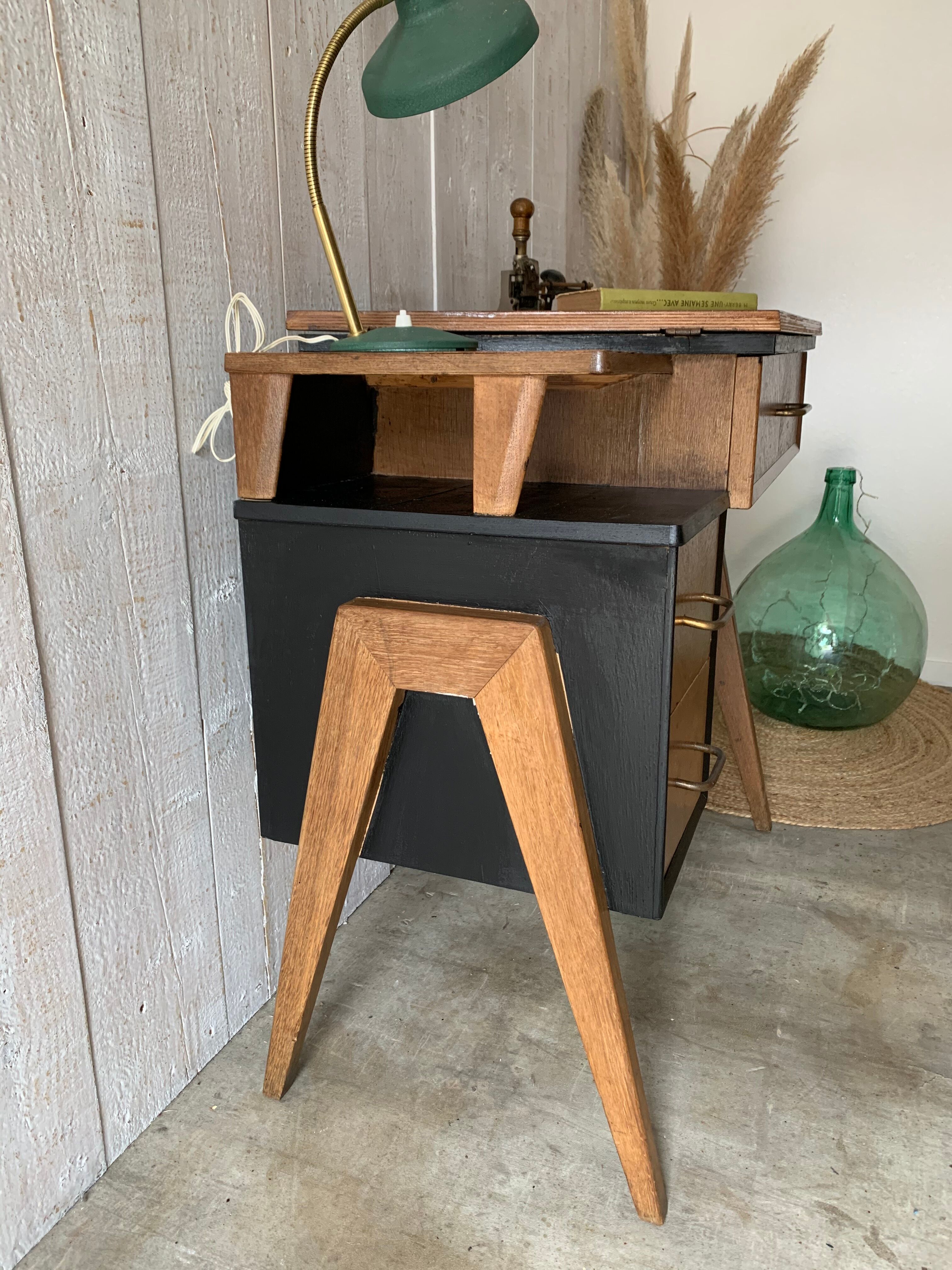 Small desk
