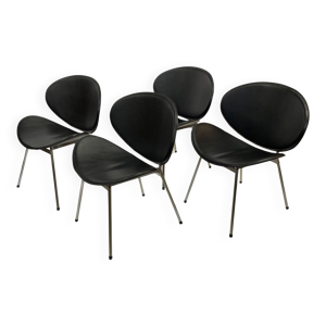 ensemble de quatre chaises