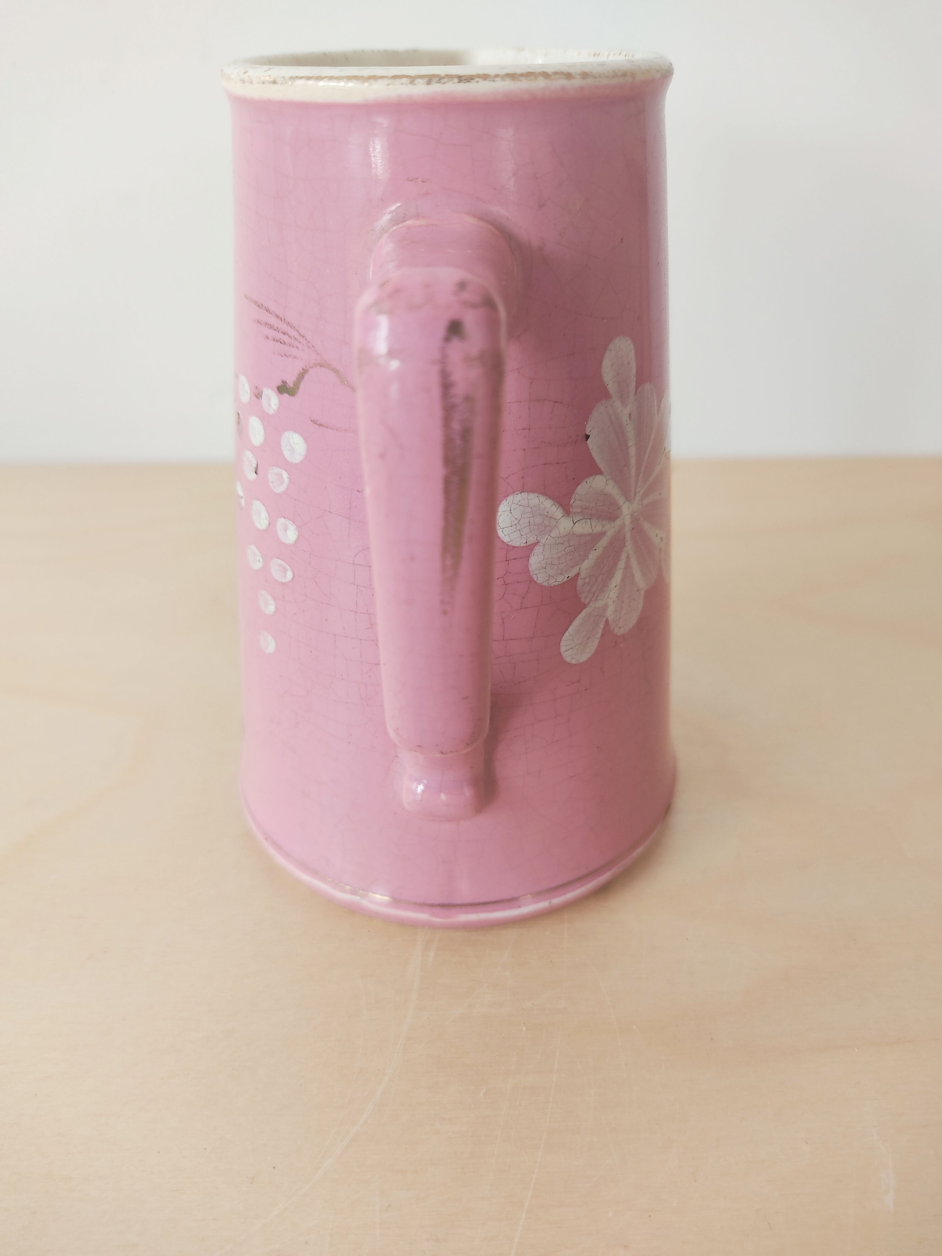 Vase pichet rose Sarreguemines peint à la main vers 1900