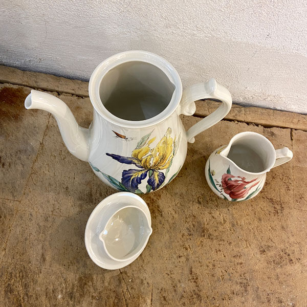 Tea or coffee service Villeroy and Boch model "bouquet"