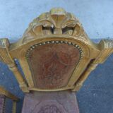 Lot of 2 old chairs in carved wood and leather