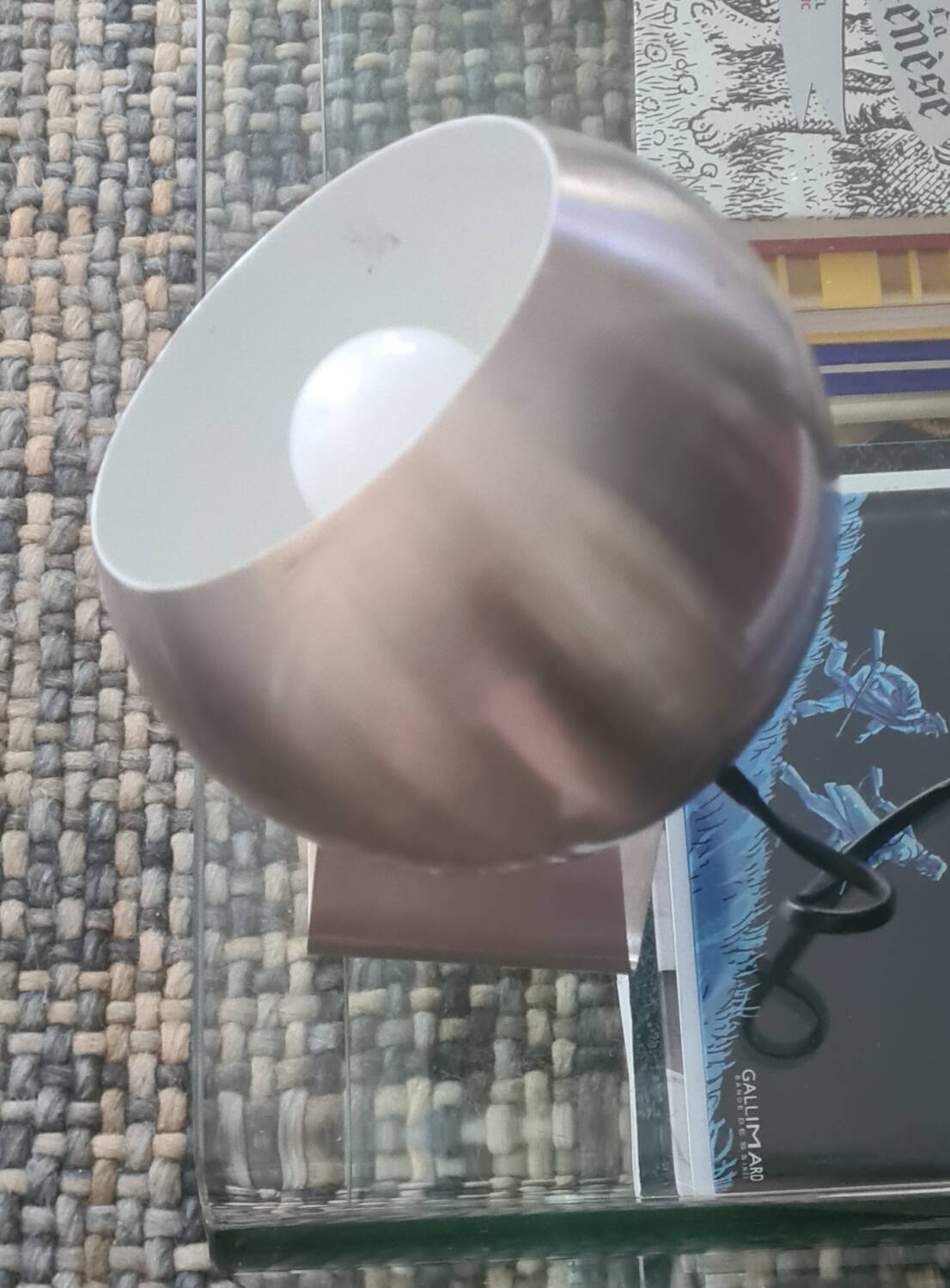 Metal table lamp