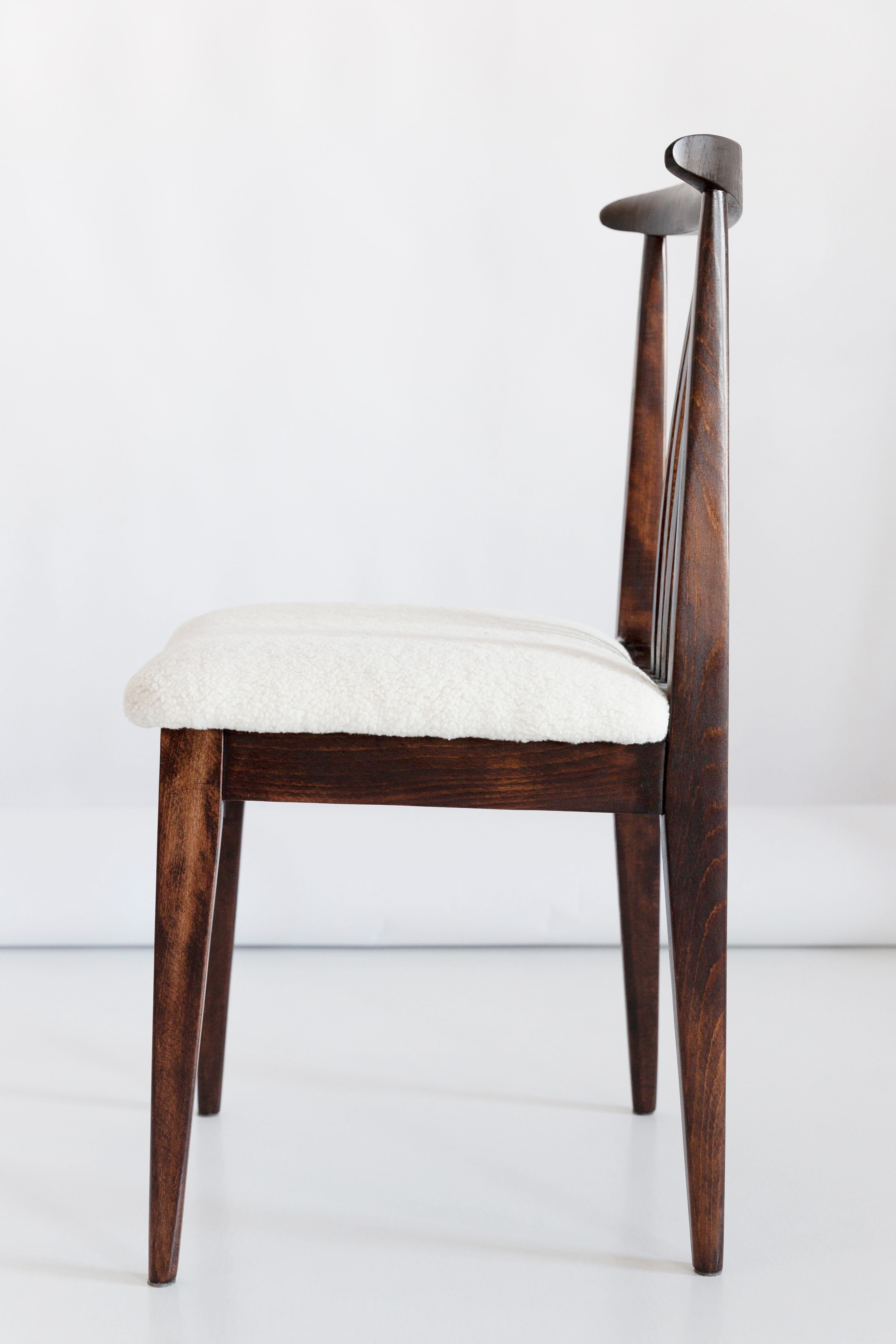 Beech chair with light boucle fabric, design by M. Zielinski, Europe, 1960s