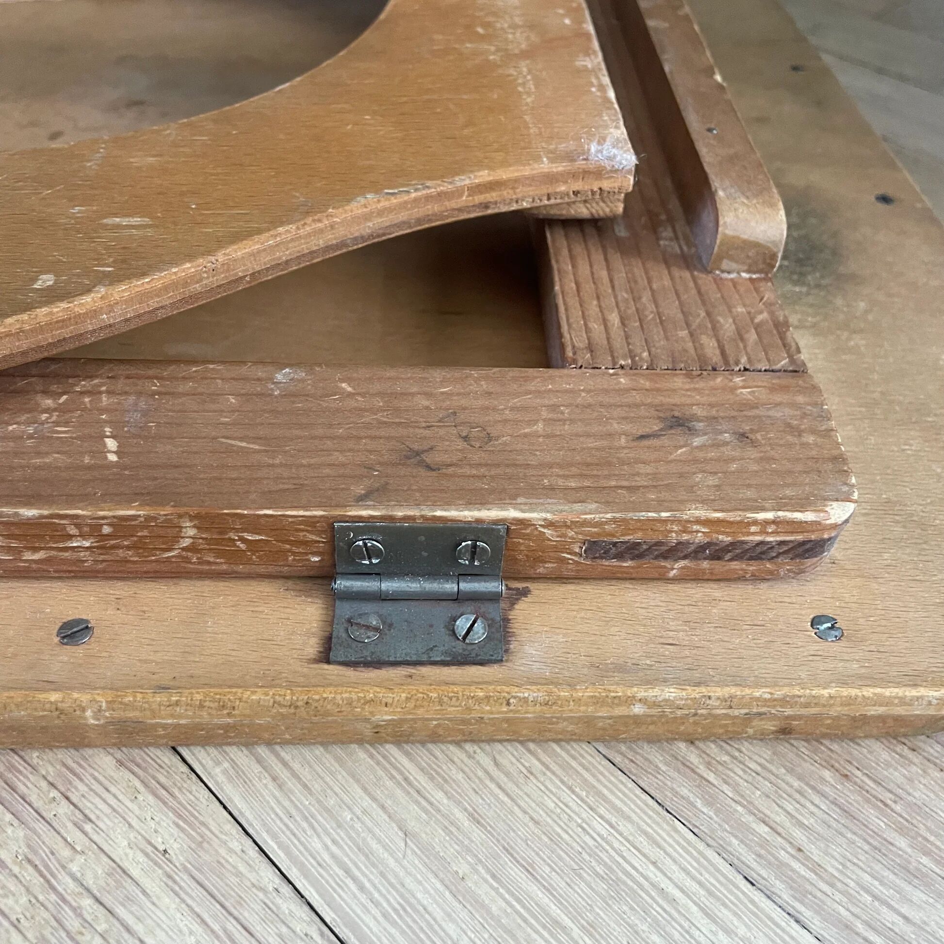 Plateau pupitre pliable en bois