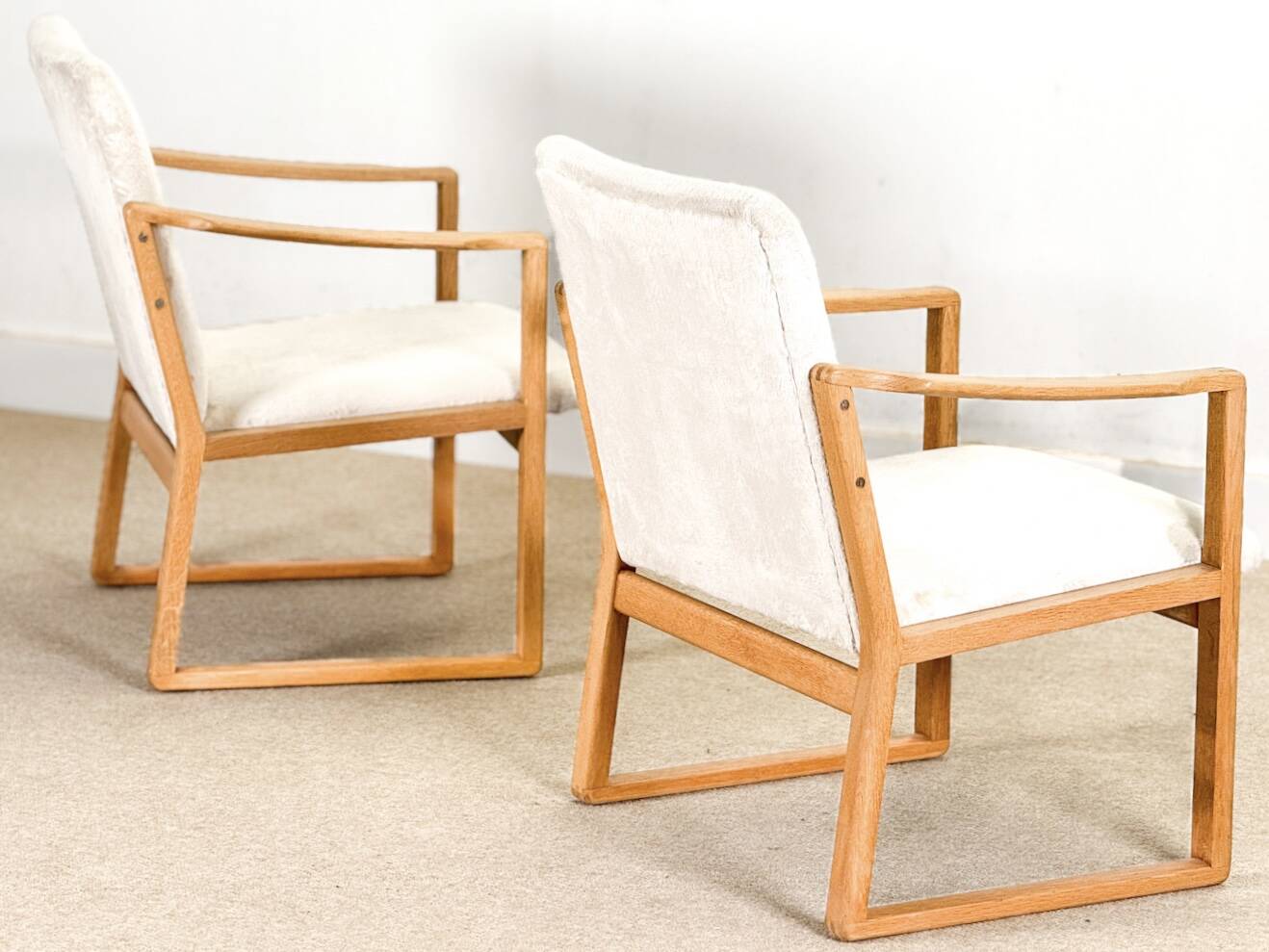 Børge Mogensen armchairs in Oak.