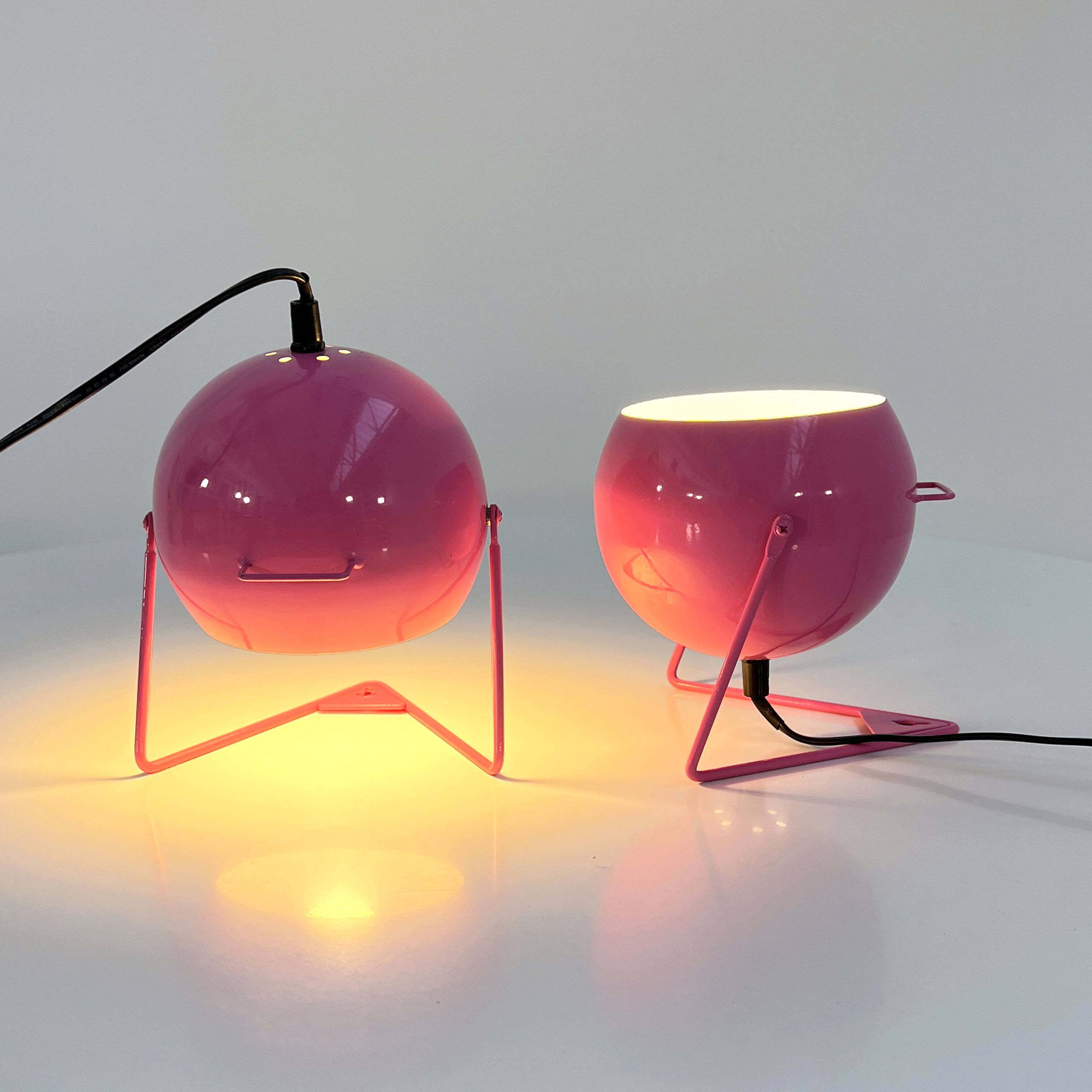 Paire de lampes de chevets ou murales roses, 1970