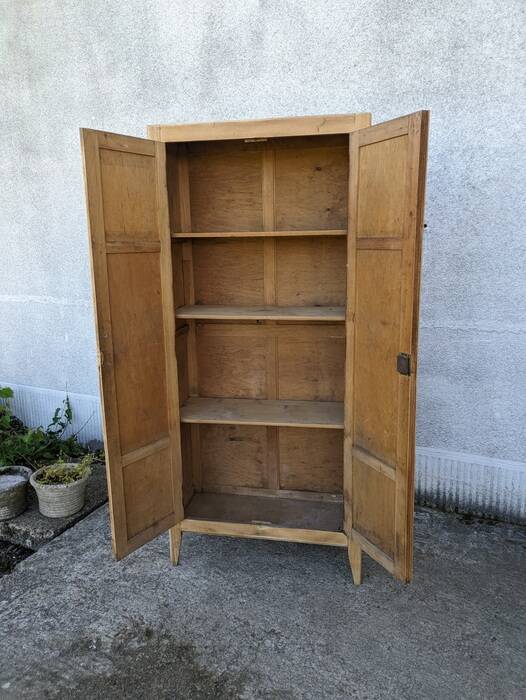 Small Parisian wardrobe