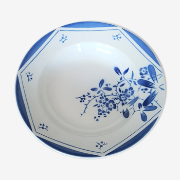 Vintage round half-porcelain dish