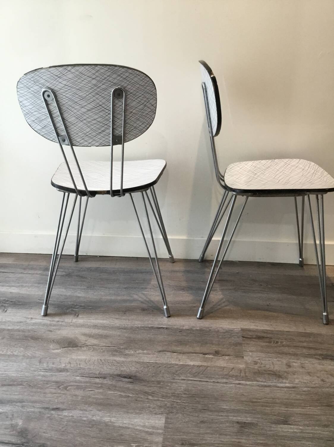 Set of 2 Formica chairs
