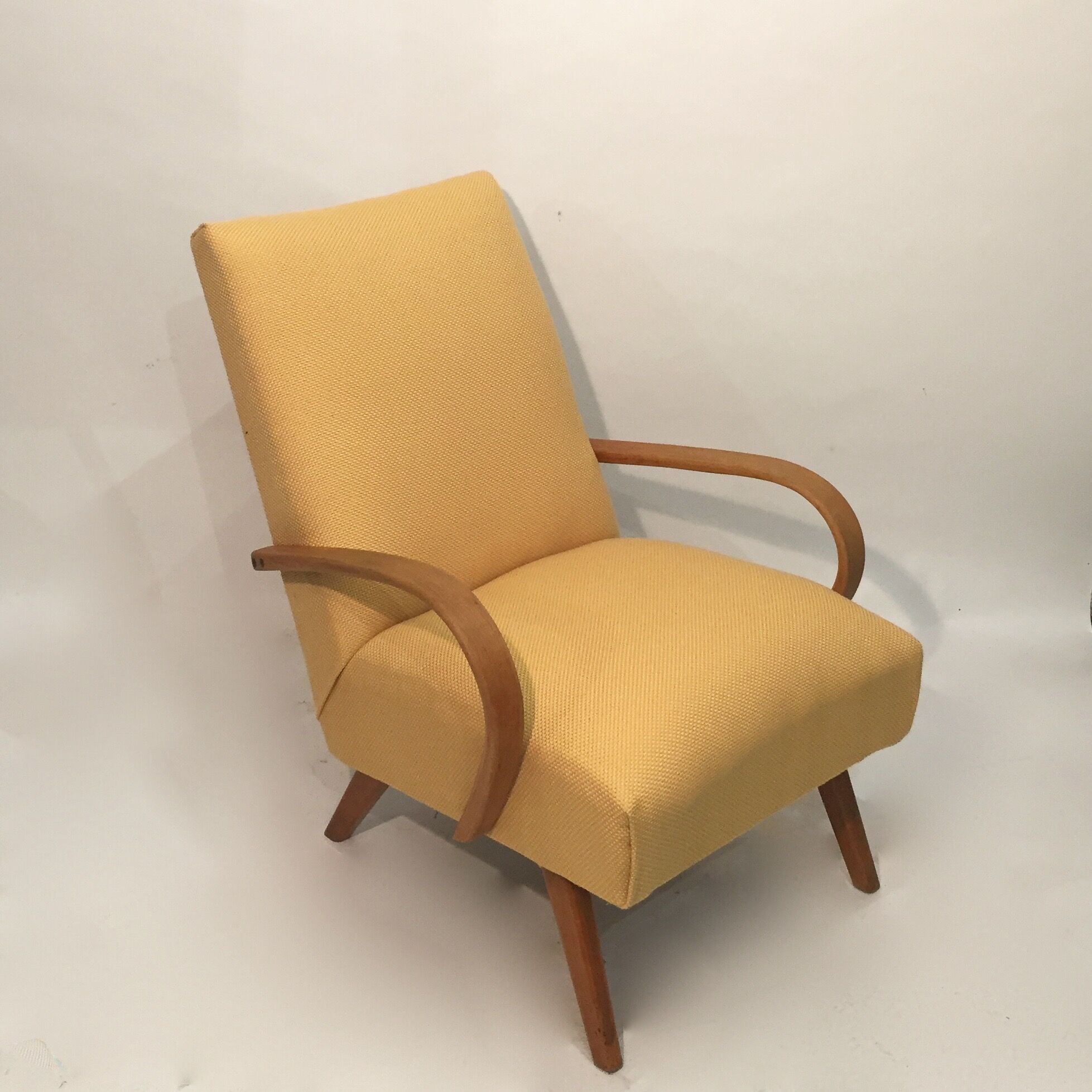 Fauteuil retissée Pierre Frey