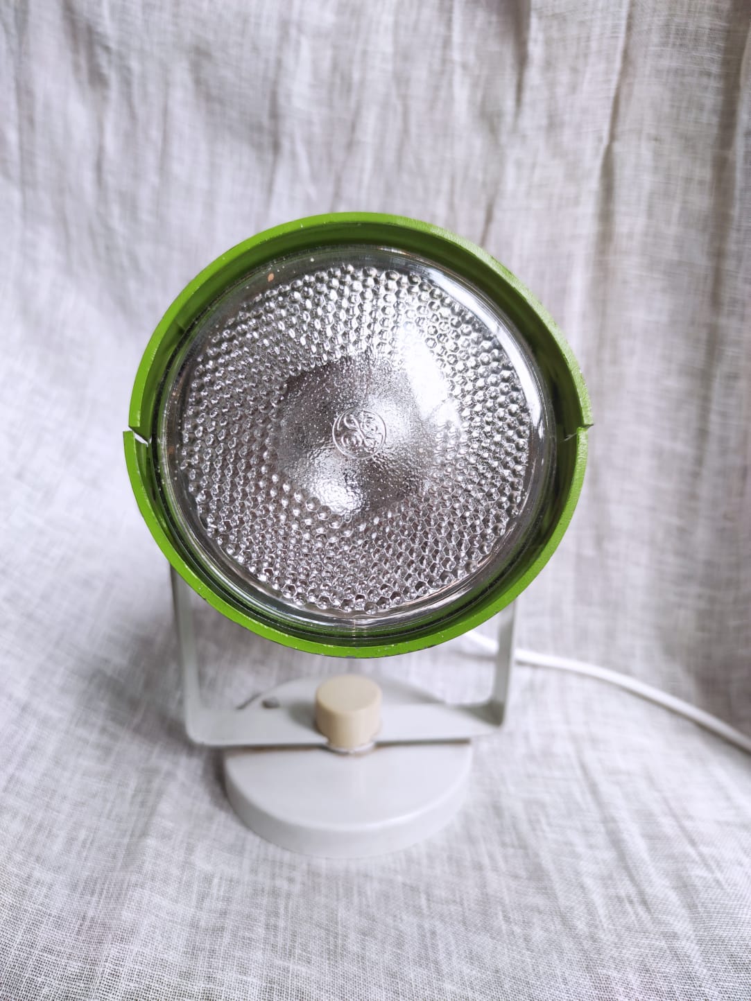Apple green vintage metal table lamp