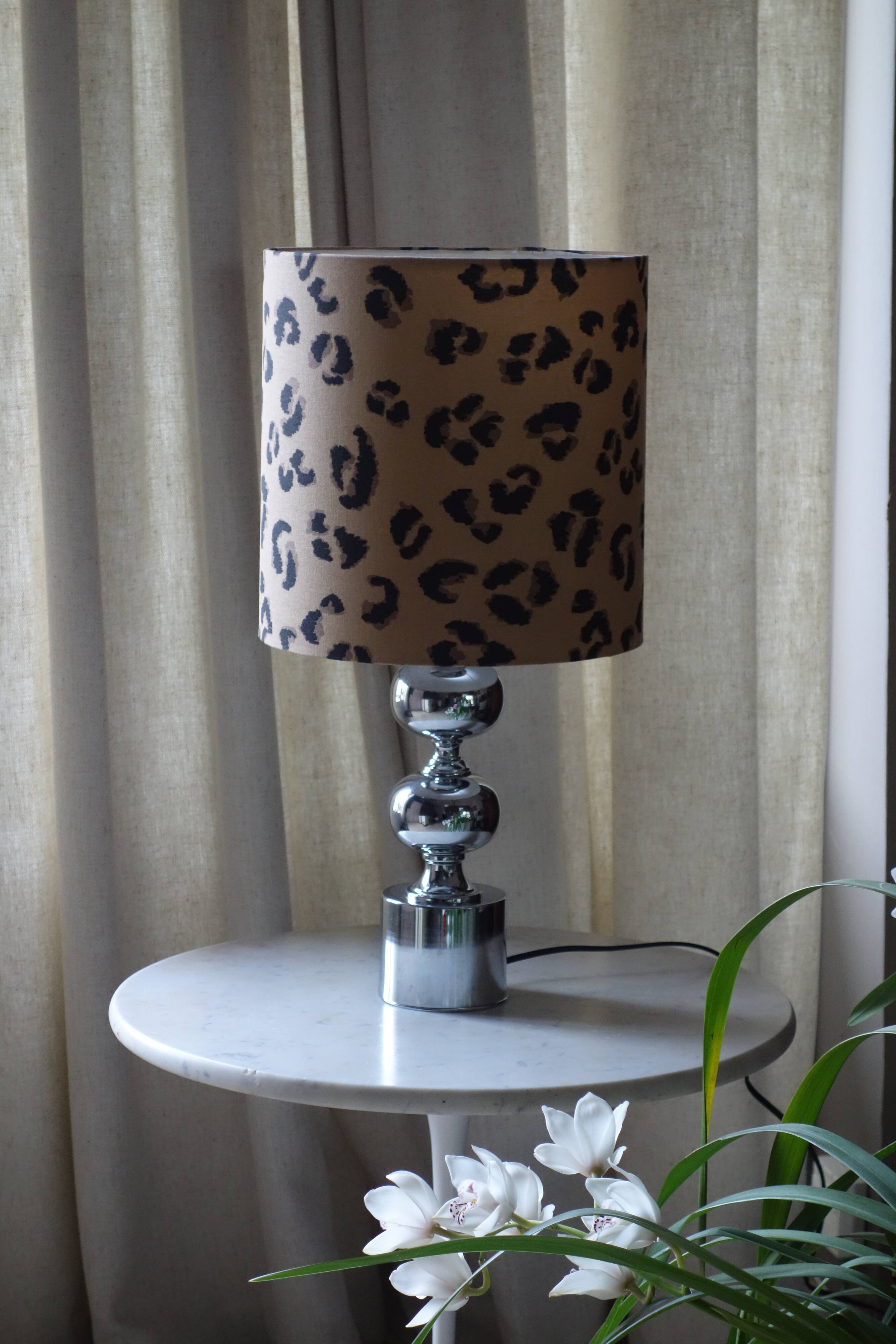 Delmas collection chrome-plated lamp with contemporary lampshade