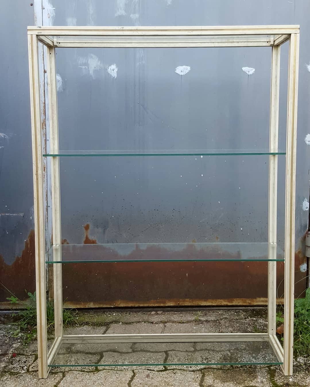 Étagère vitrée aluminium vintage 1970/80