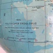 Vintage 1973 terrestrial globe from Räth ex-GDR - 48 cm
