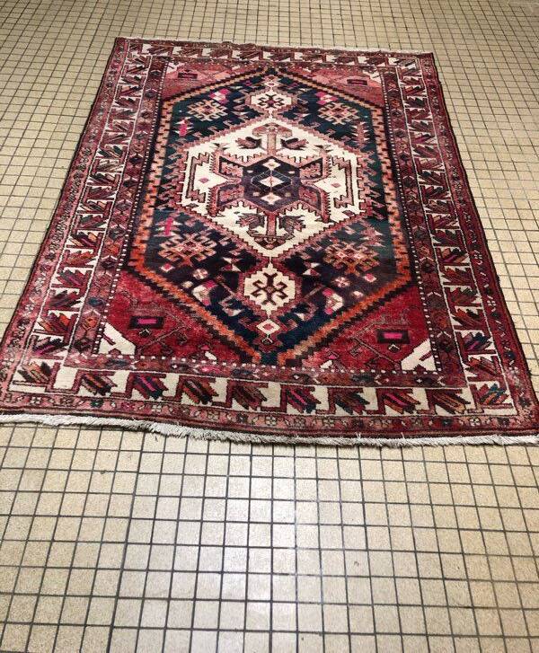 Hand-knotted wool Bakhtiar Persian rug