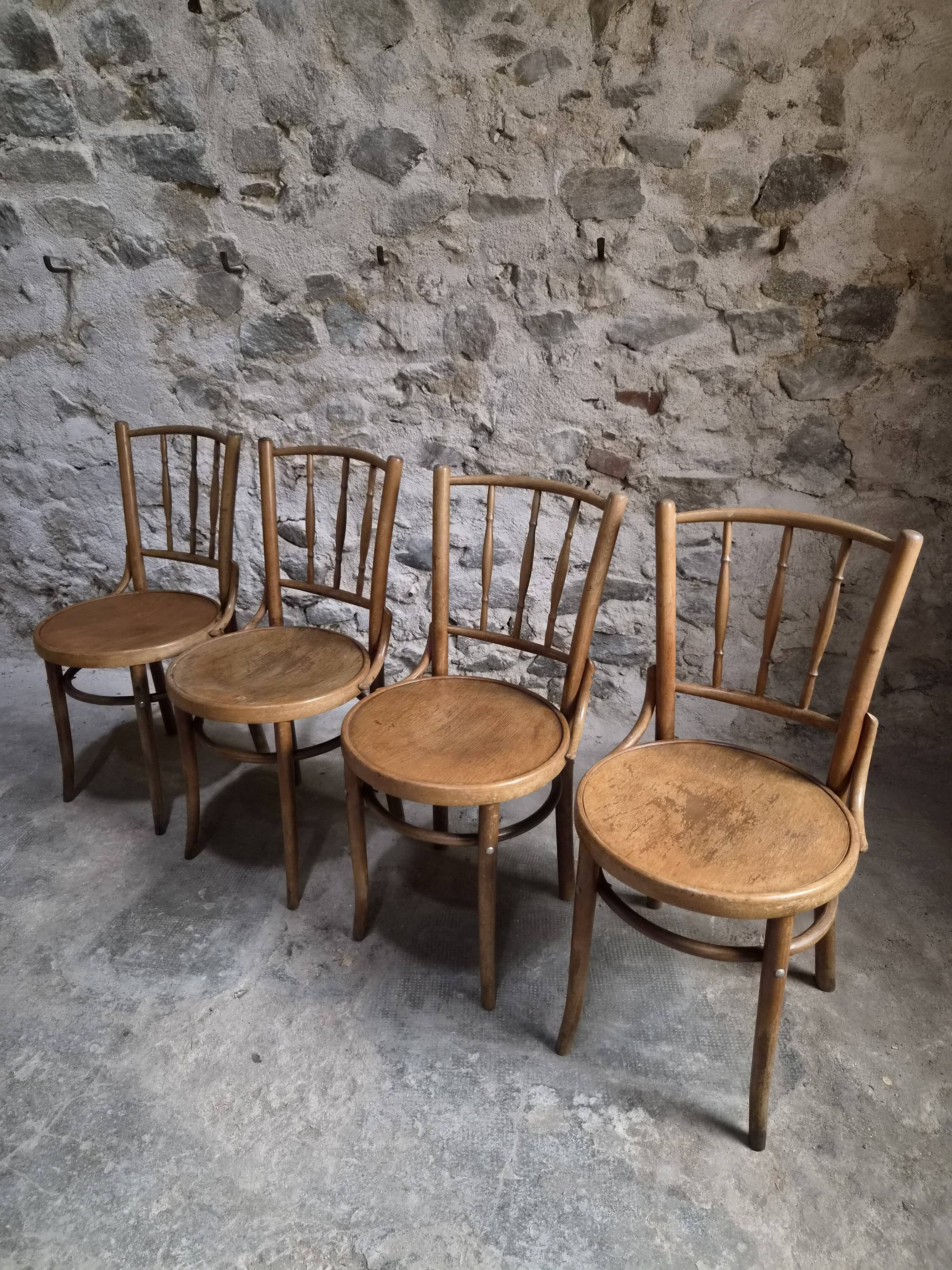 Set of 4 Fischel bentwood bistro chairs, Czechoslovakia, circa 1930–1950.