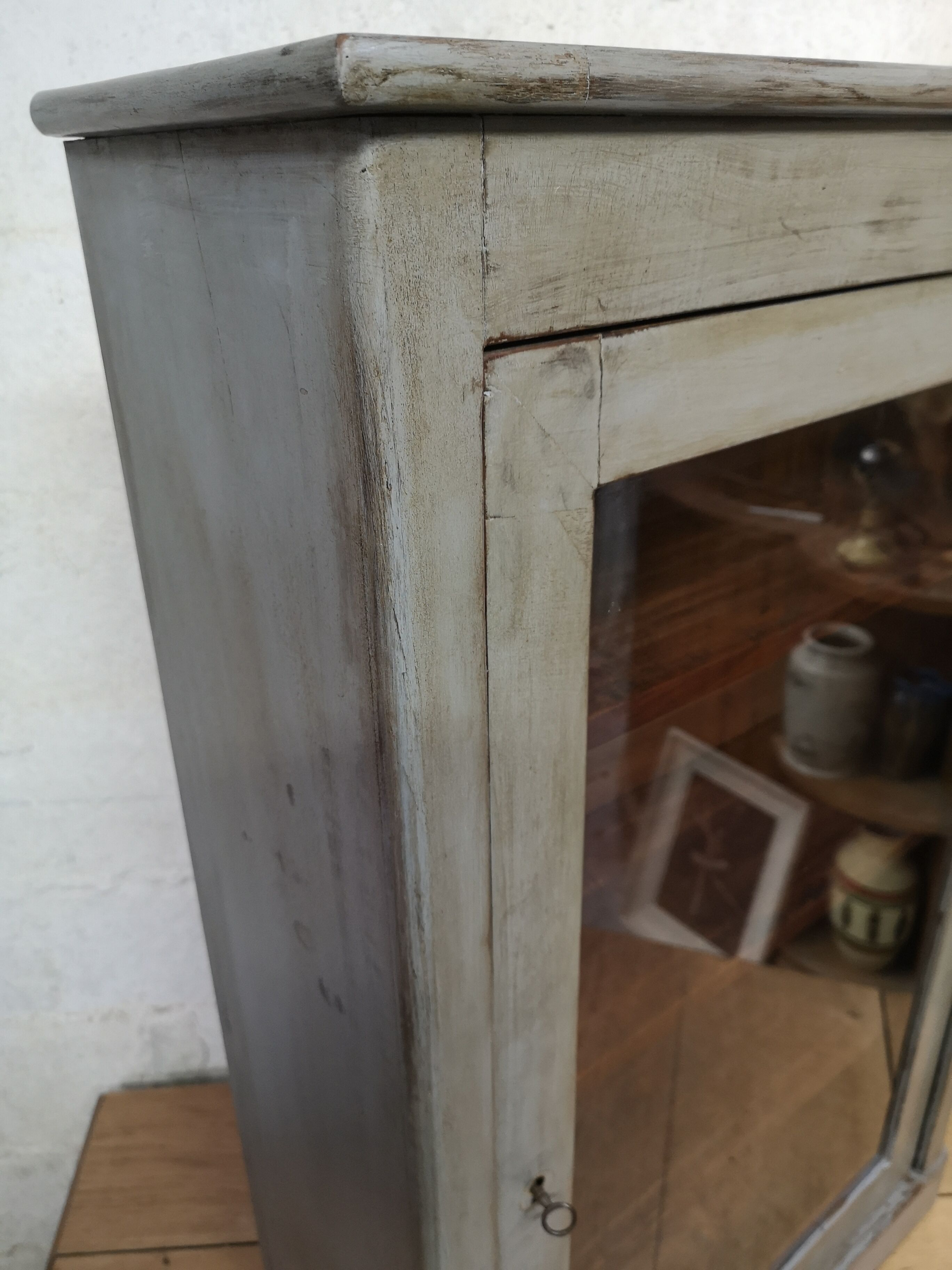 Wall showcase louis philippe xixe cabinet curiosity patina shabby gustavien