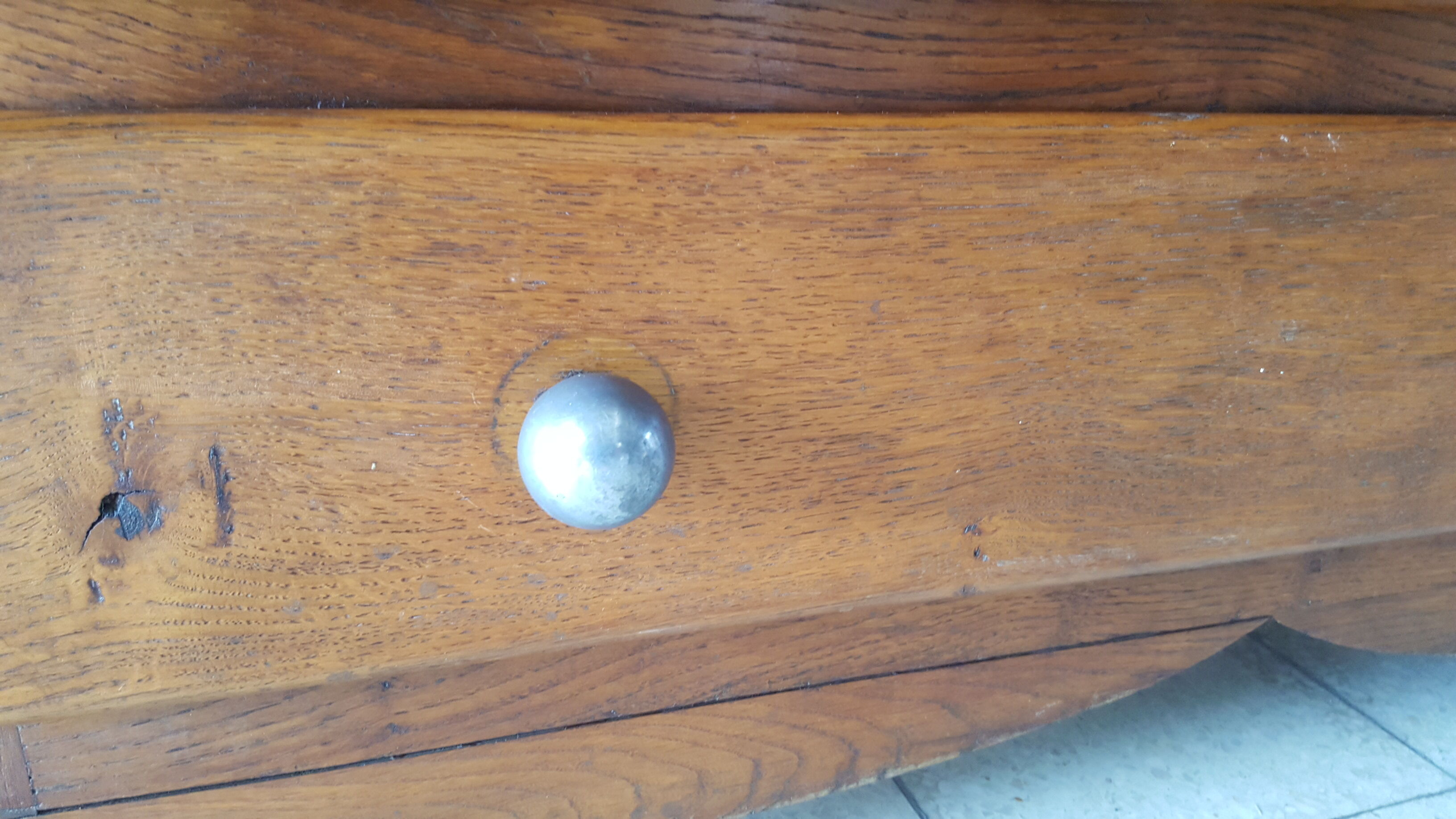 Art Deco chest of drawers