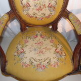 Paire de fauteuils de style Louis XVI