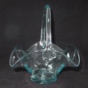 Corbeille en verre forme panier