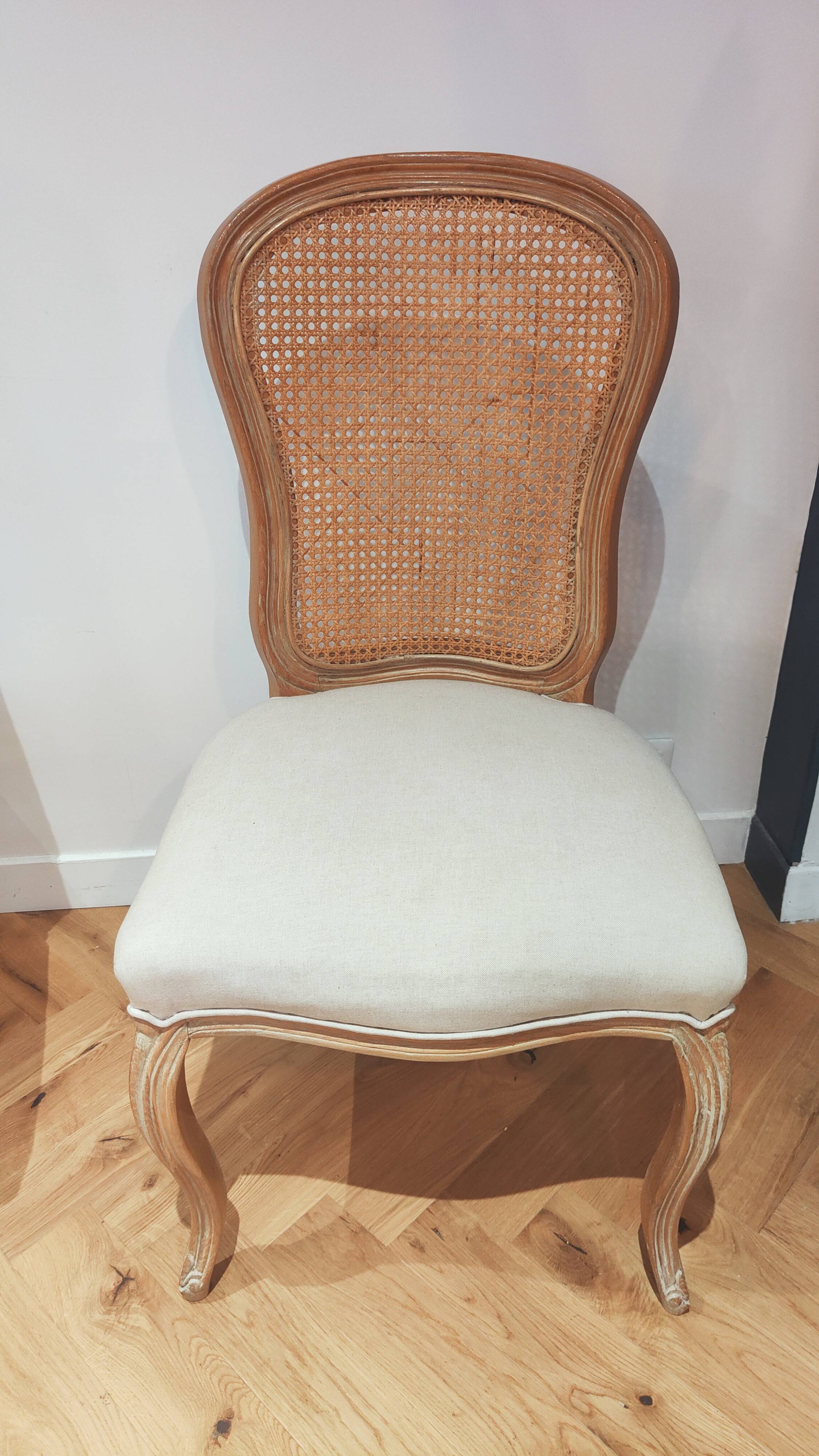 Lot of 8 cane chairs