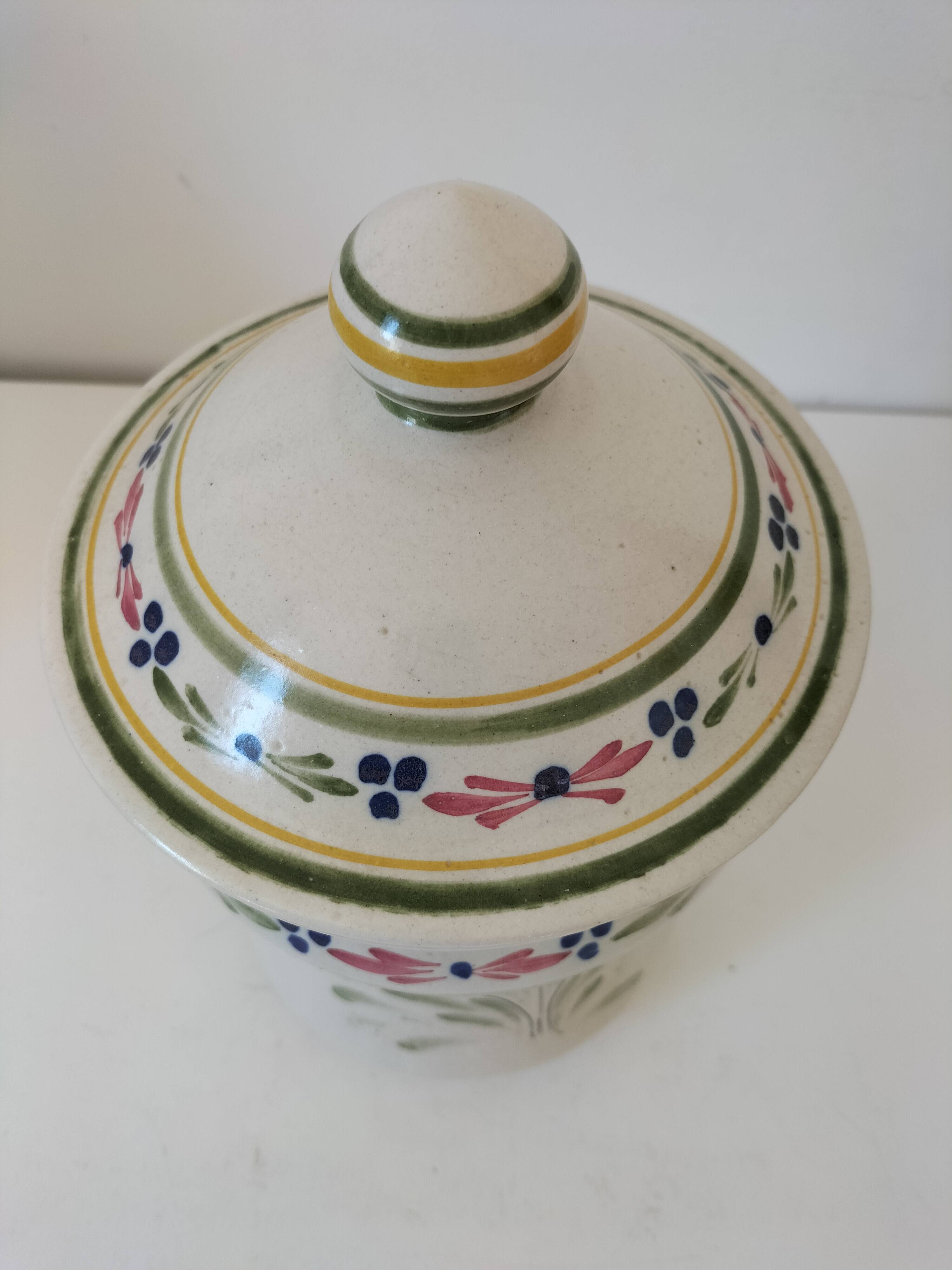 Pot Keraluc Quimper floral Breton hand-painted