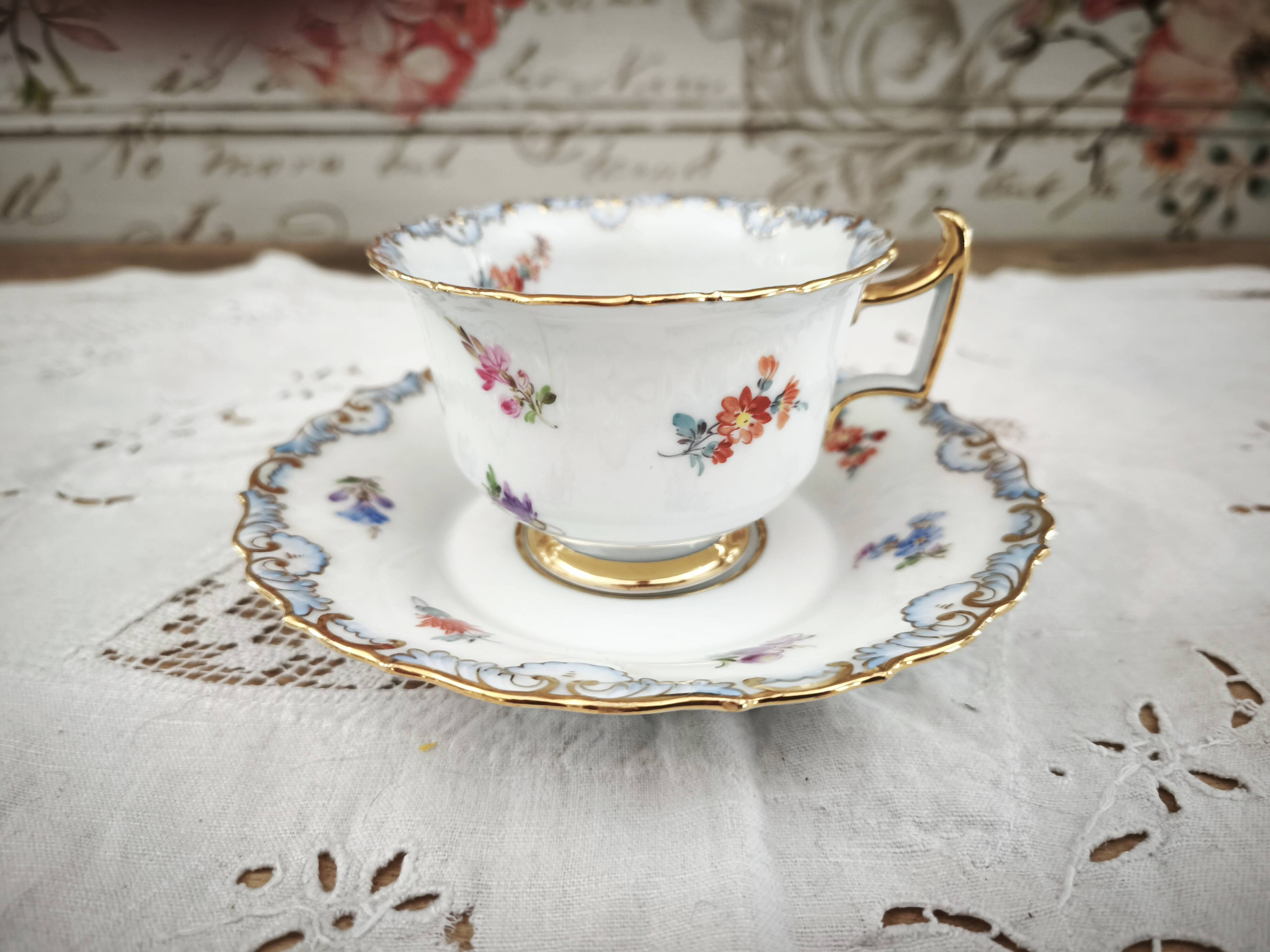 Meissen porcelain Art Nouveau long tea or coffee cup model 3