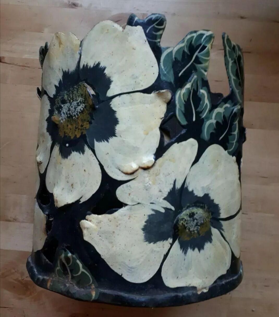Vintage jar sheet painted flowers