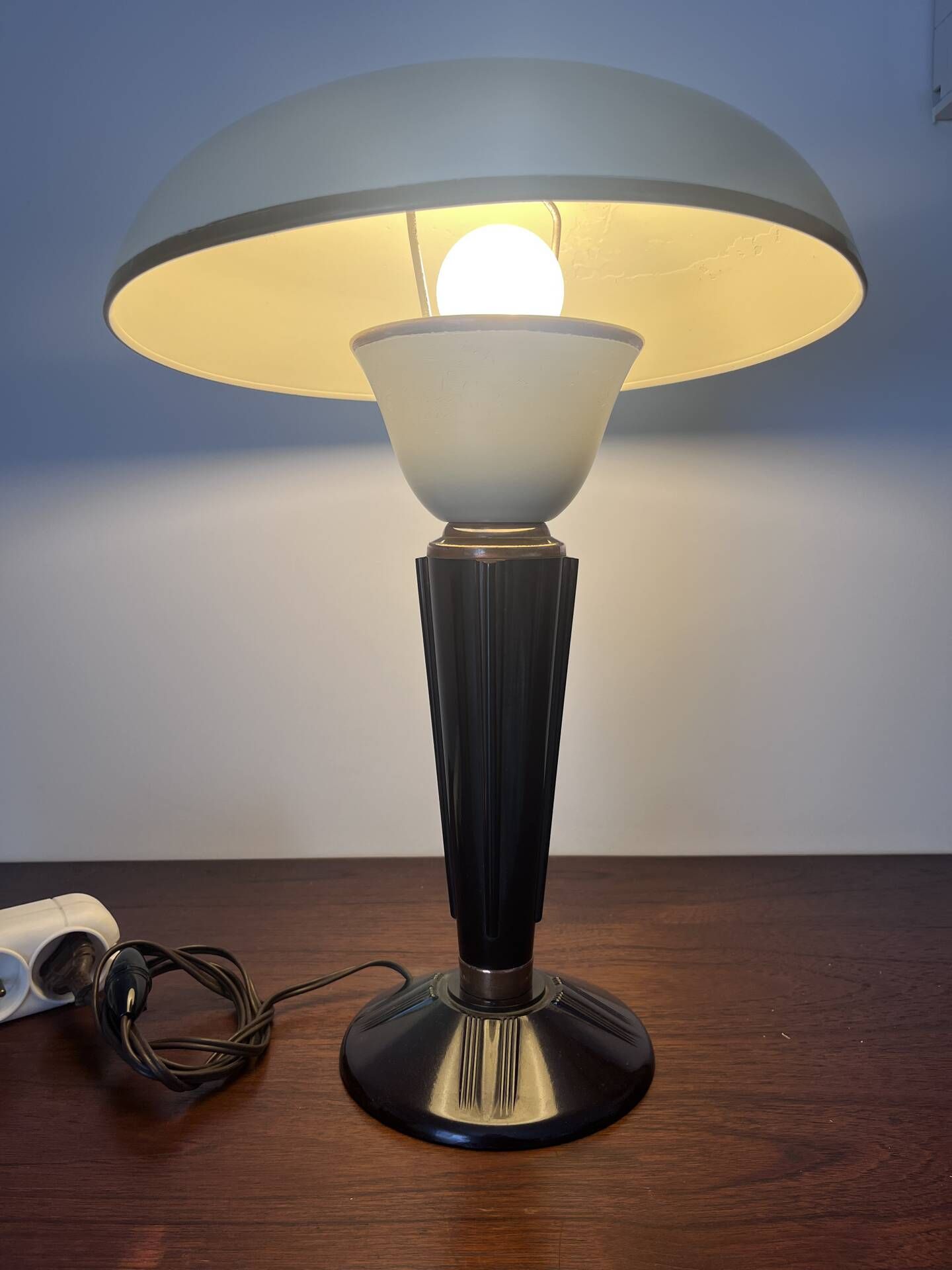 Jumo lamp model 320