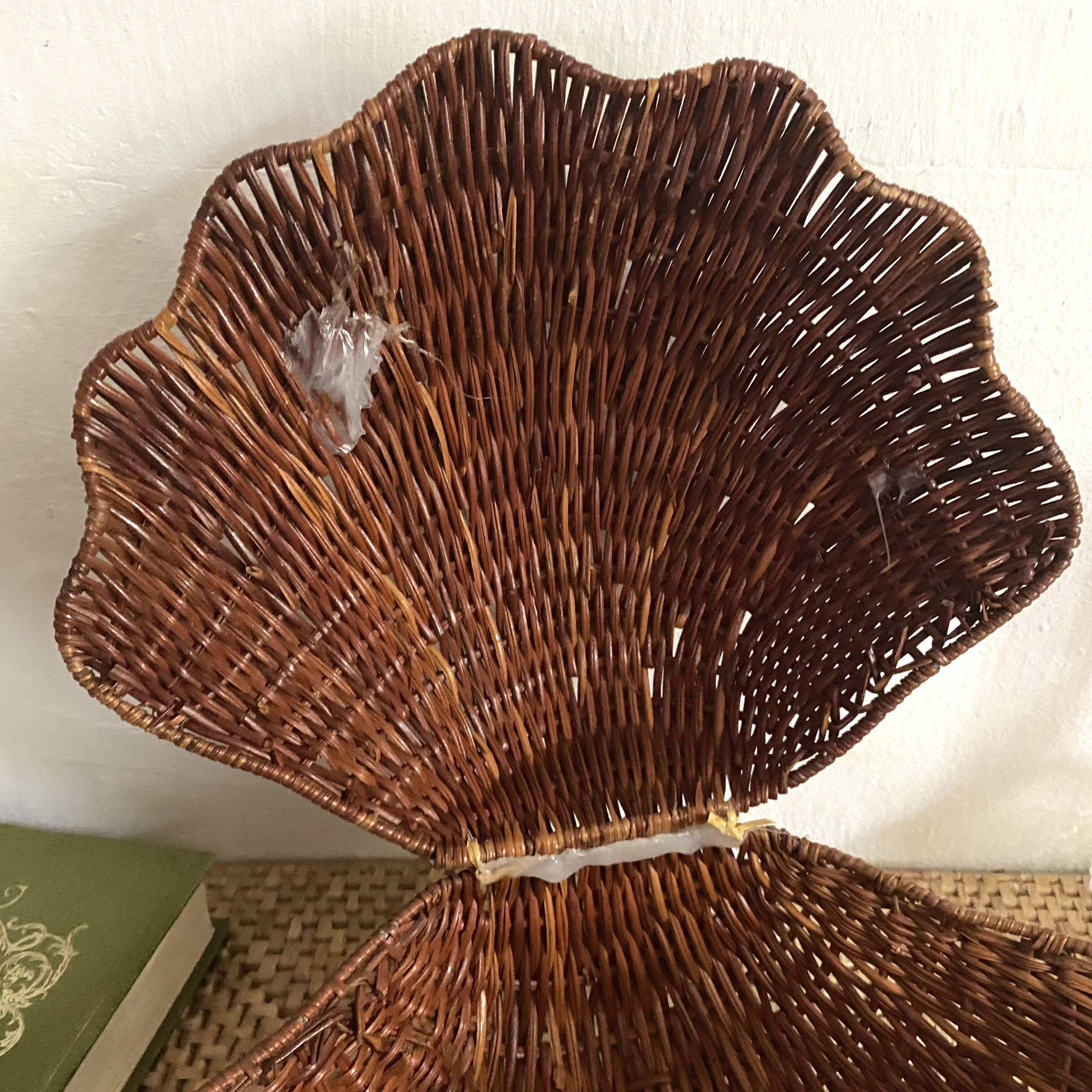 Rattan shell box