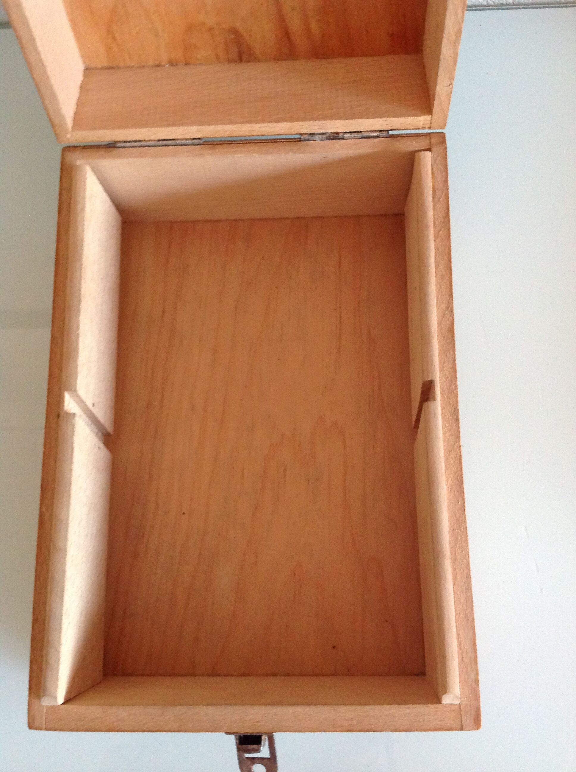 Varnished/vintage wood plug box 60s-70s