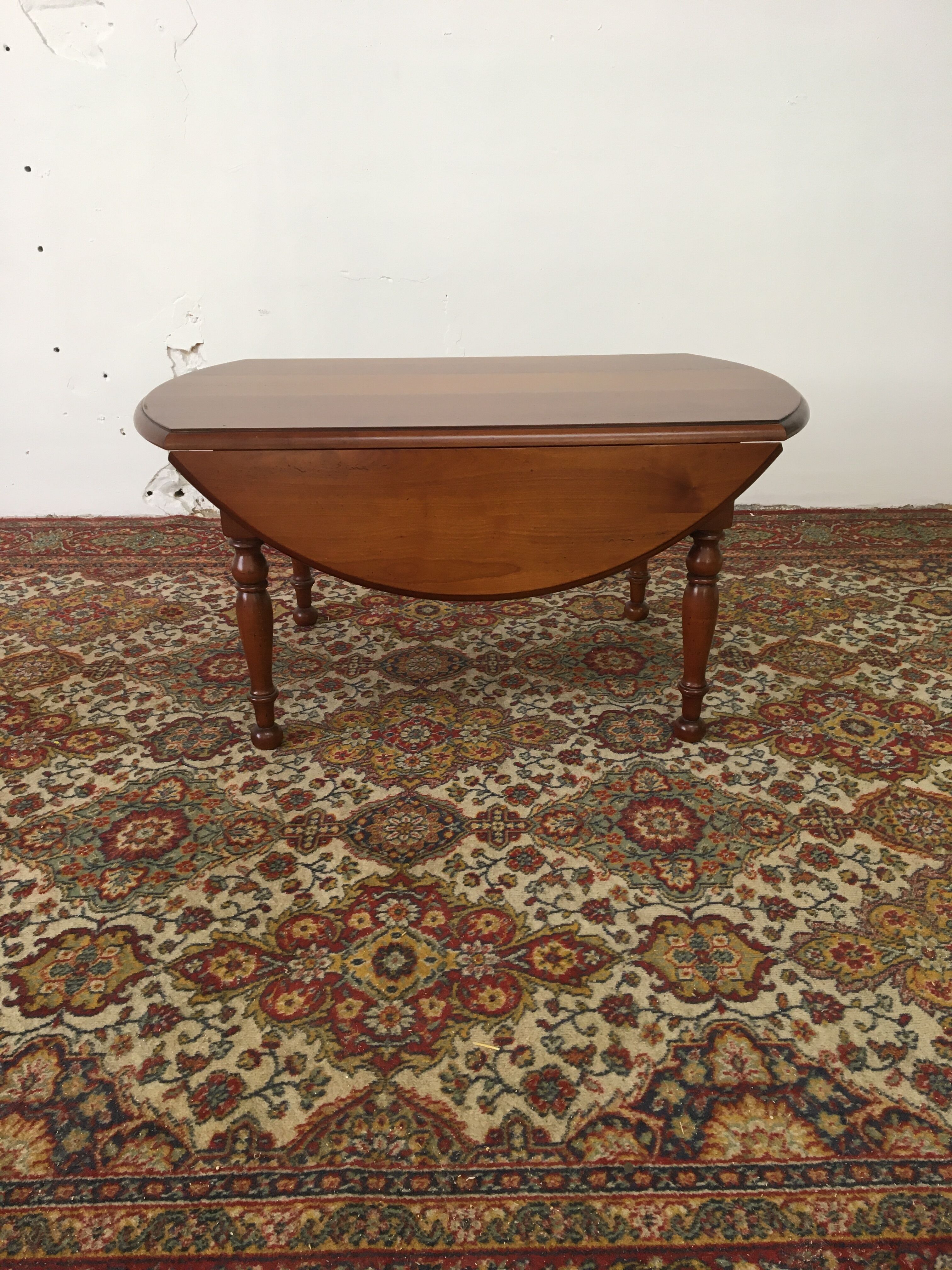 Old-pane coffee table
