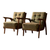 Paire de fauteuils lounge vintage des années 50 avec des cadres en bois et un revêtement en velours vert, 68 × 78 × 84 cm