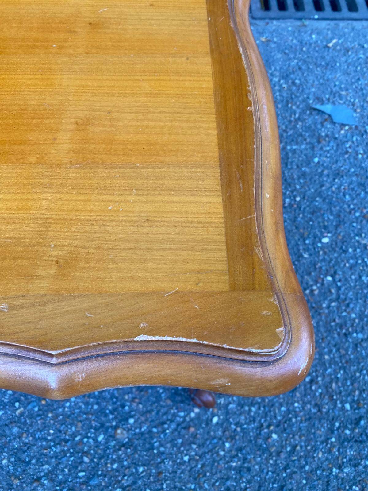 Table basse louis XV en bois massif 66x40cm