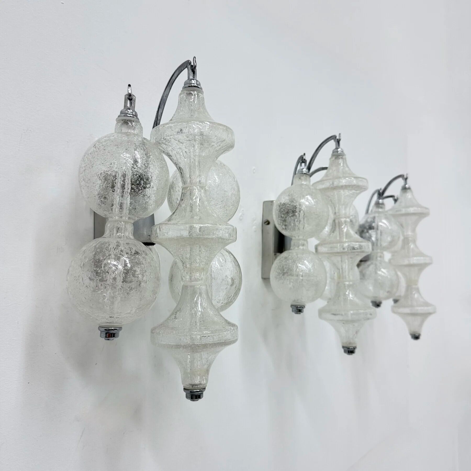 1 of 3 J.T. Kalmar Tulipan wall lamp sconce, 1970s Austria