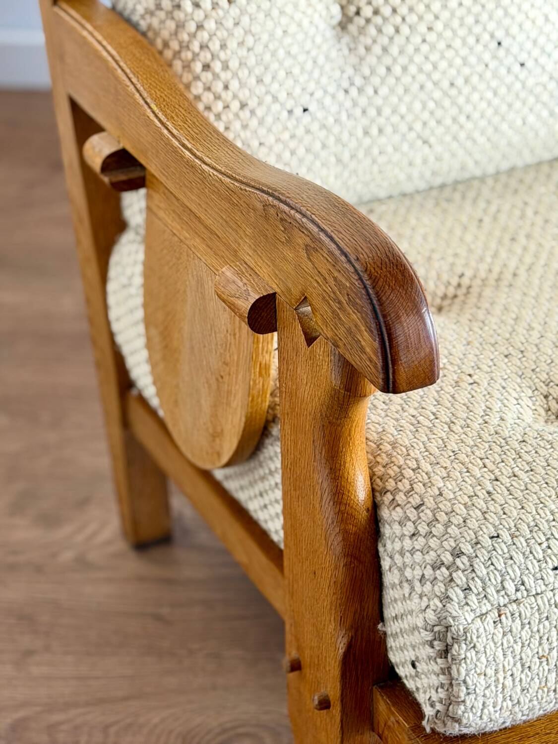 Banquette 2 places attribuée à Guillerme & Chambron – Votre Maison, an