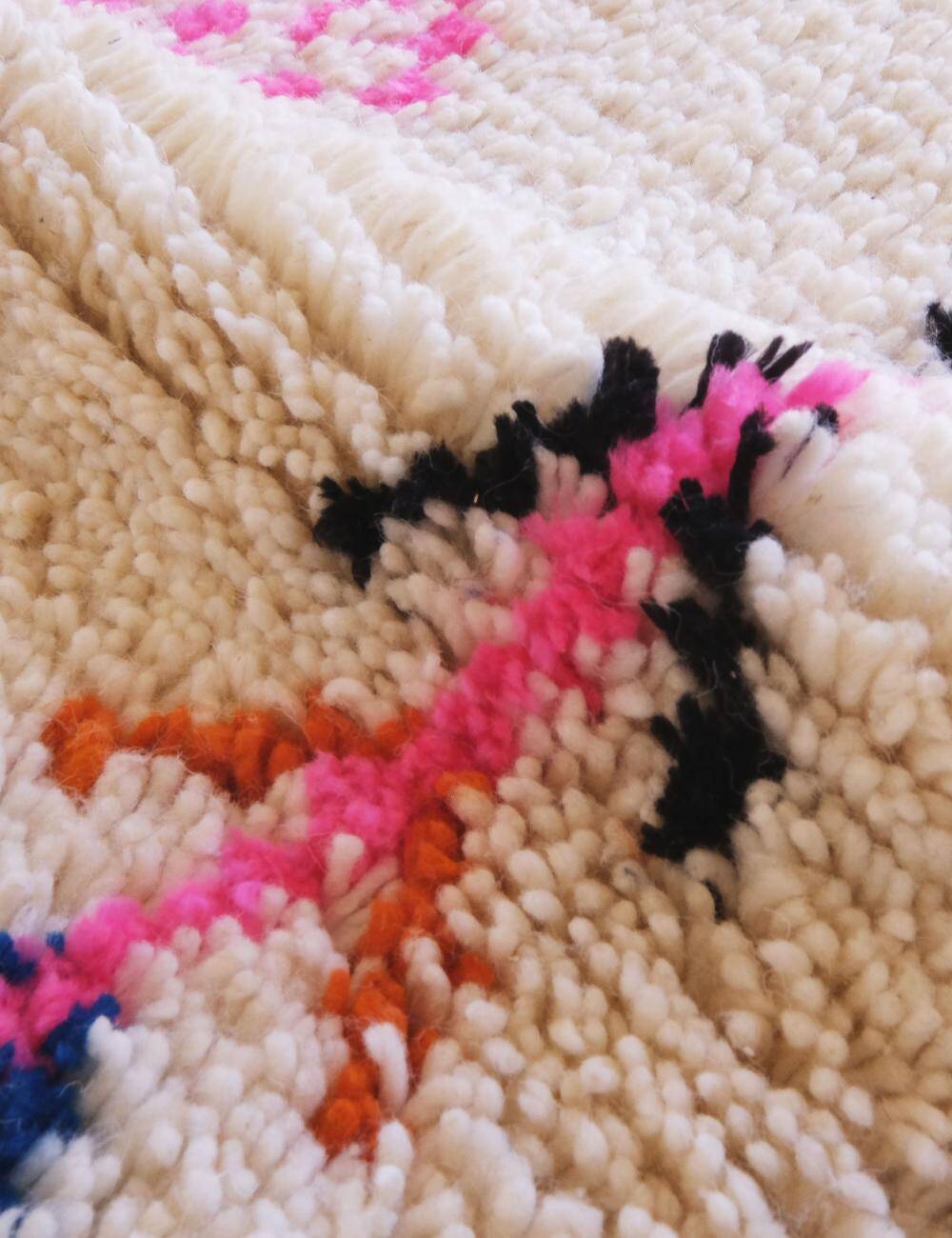 Azilal Moroccan Rug - 280 x 216 cm