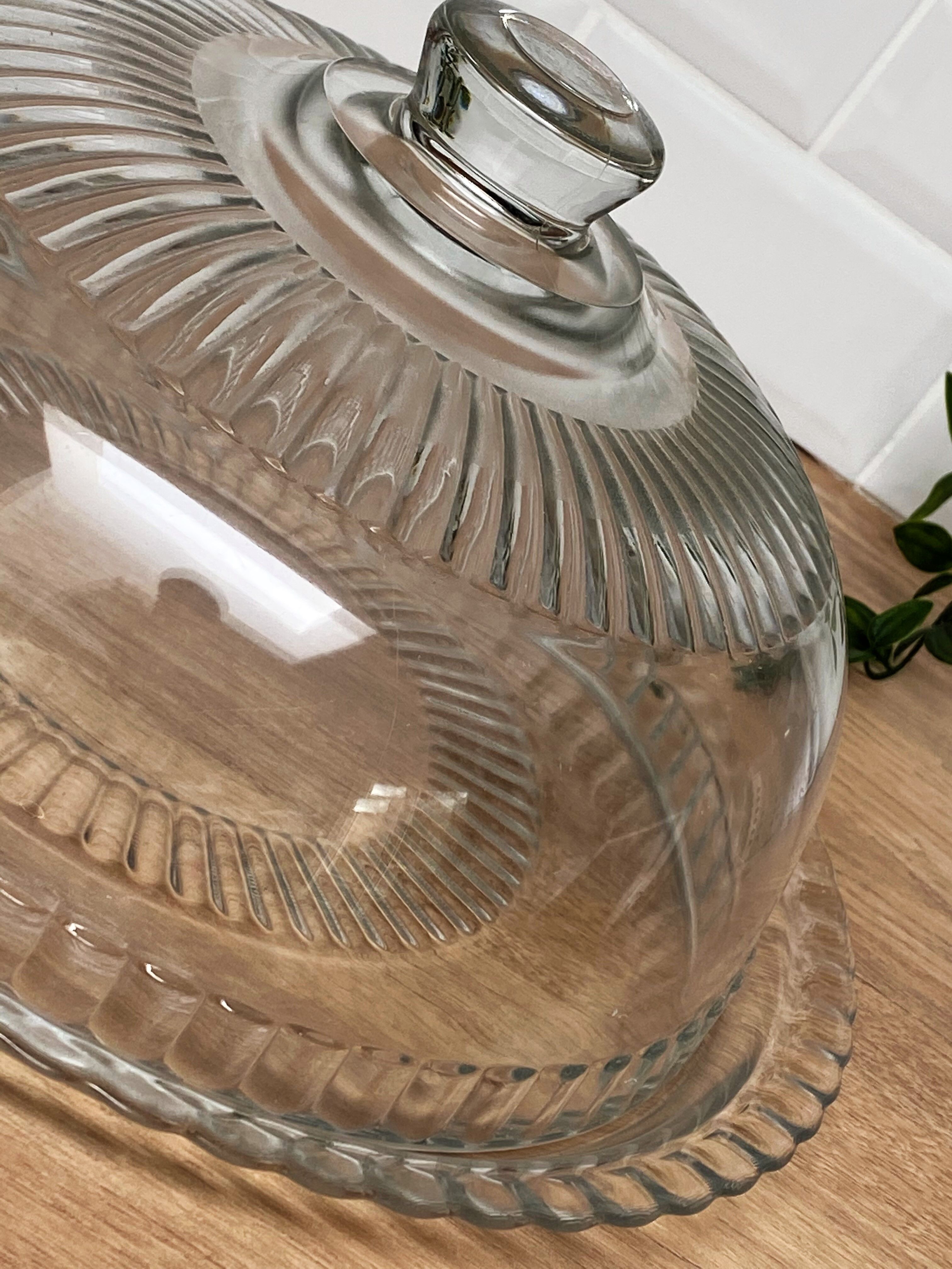 Flat and its arcoroc glass bell