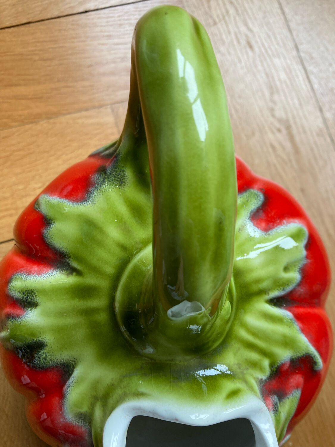 Italian tomato slurry pitcher