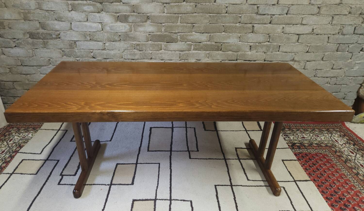 Bruner dining table 1970