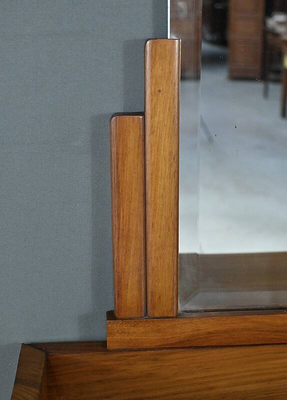 Walnut Dressing Table, Art Deco – 1940