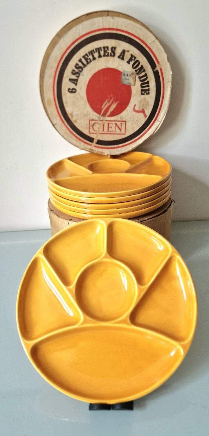 Fondue set in Gien earthenware