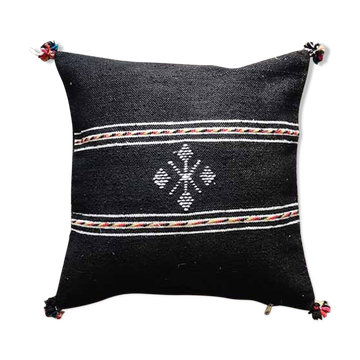 Berber-pom cushion in cotton pompom