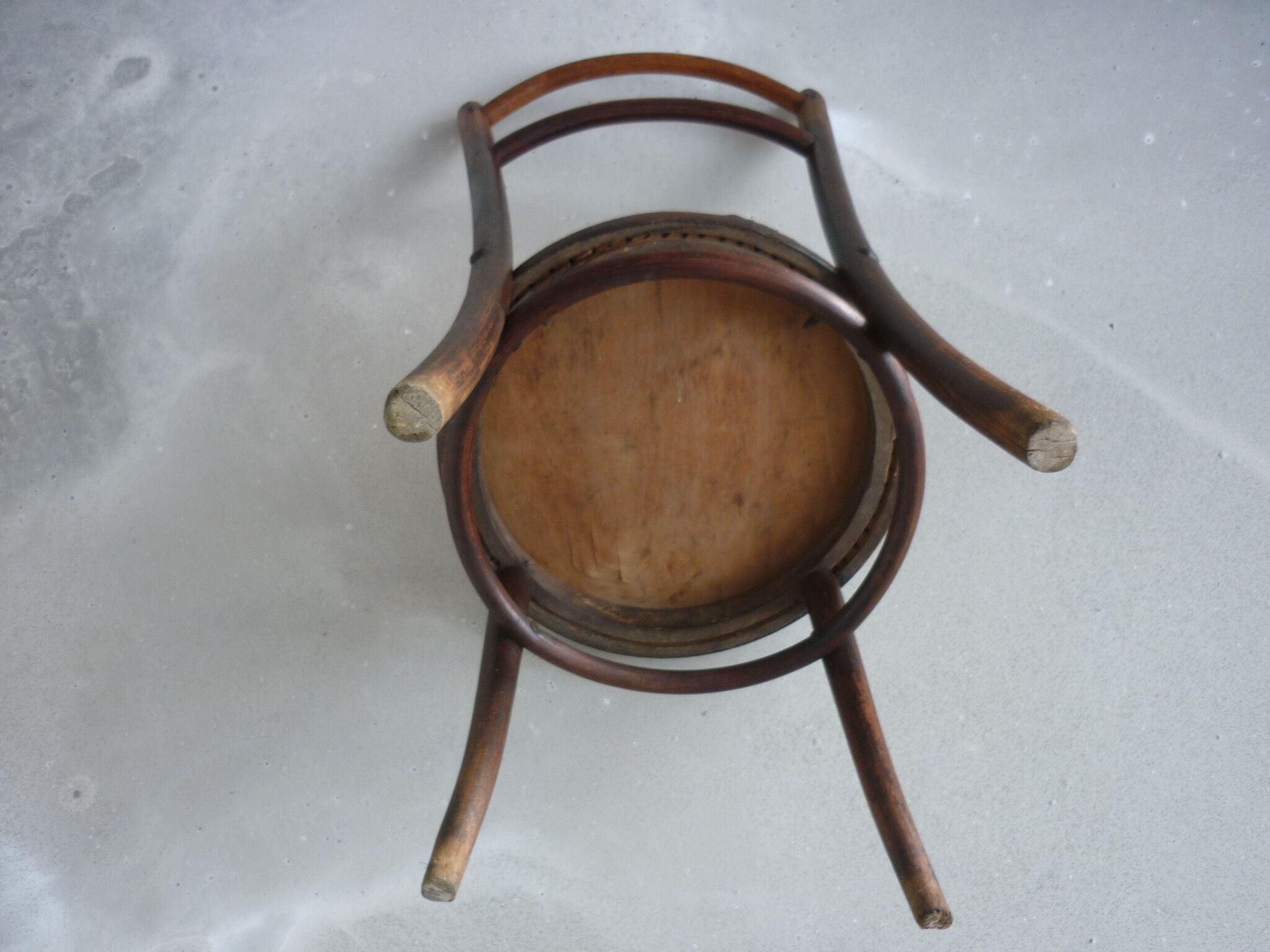 Fischel screen-printed round seated chair