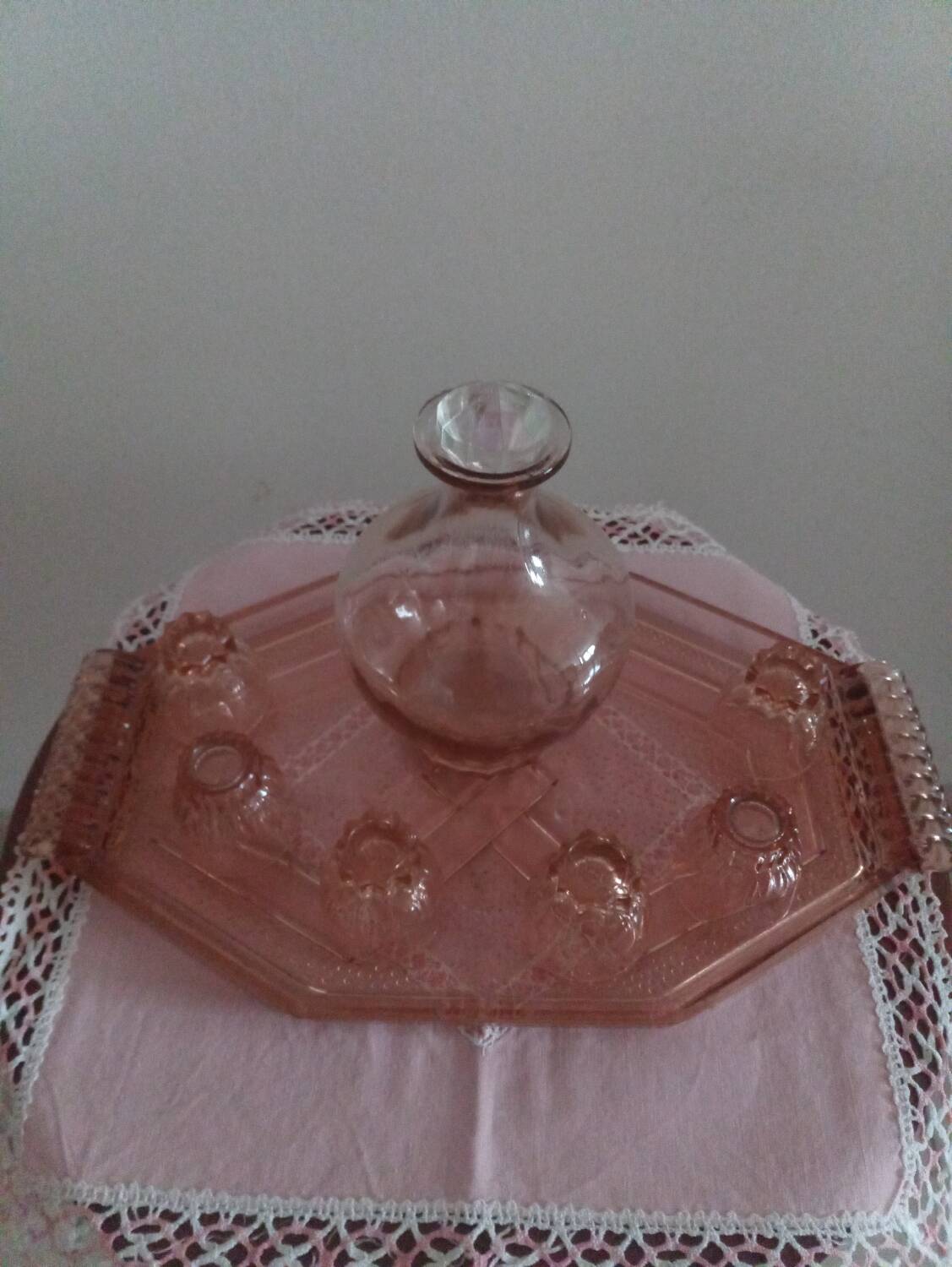 Service à liqueur en verre rose