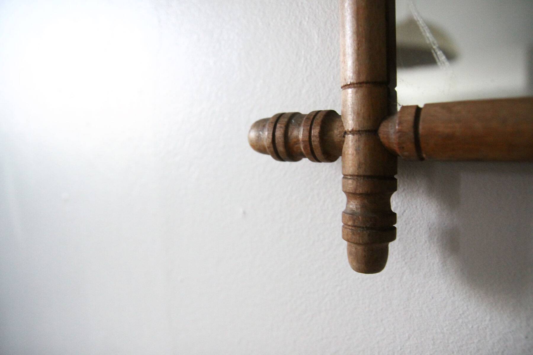 Miroir en bois effet bambou