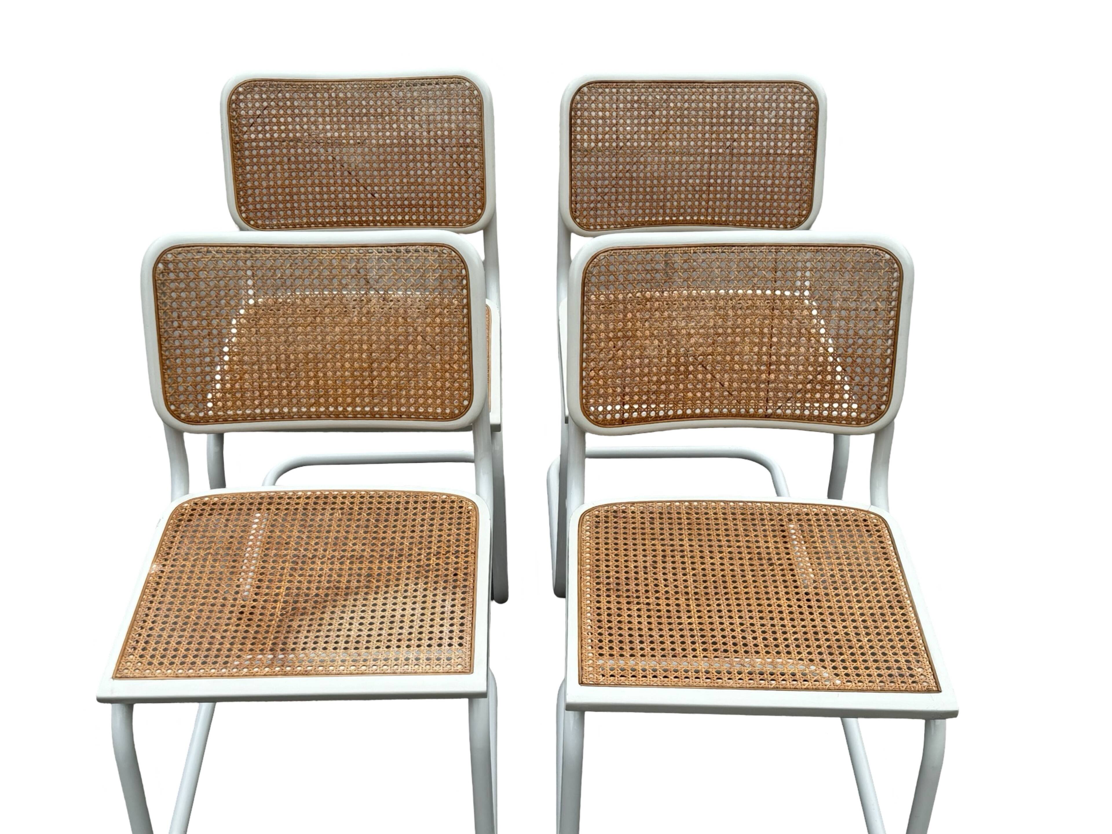 Lot de 4 chaises Cesca modèle b32 par Marcel Breuer Design