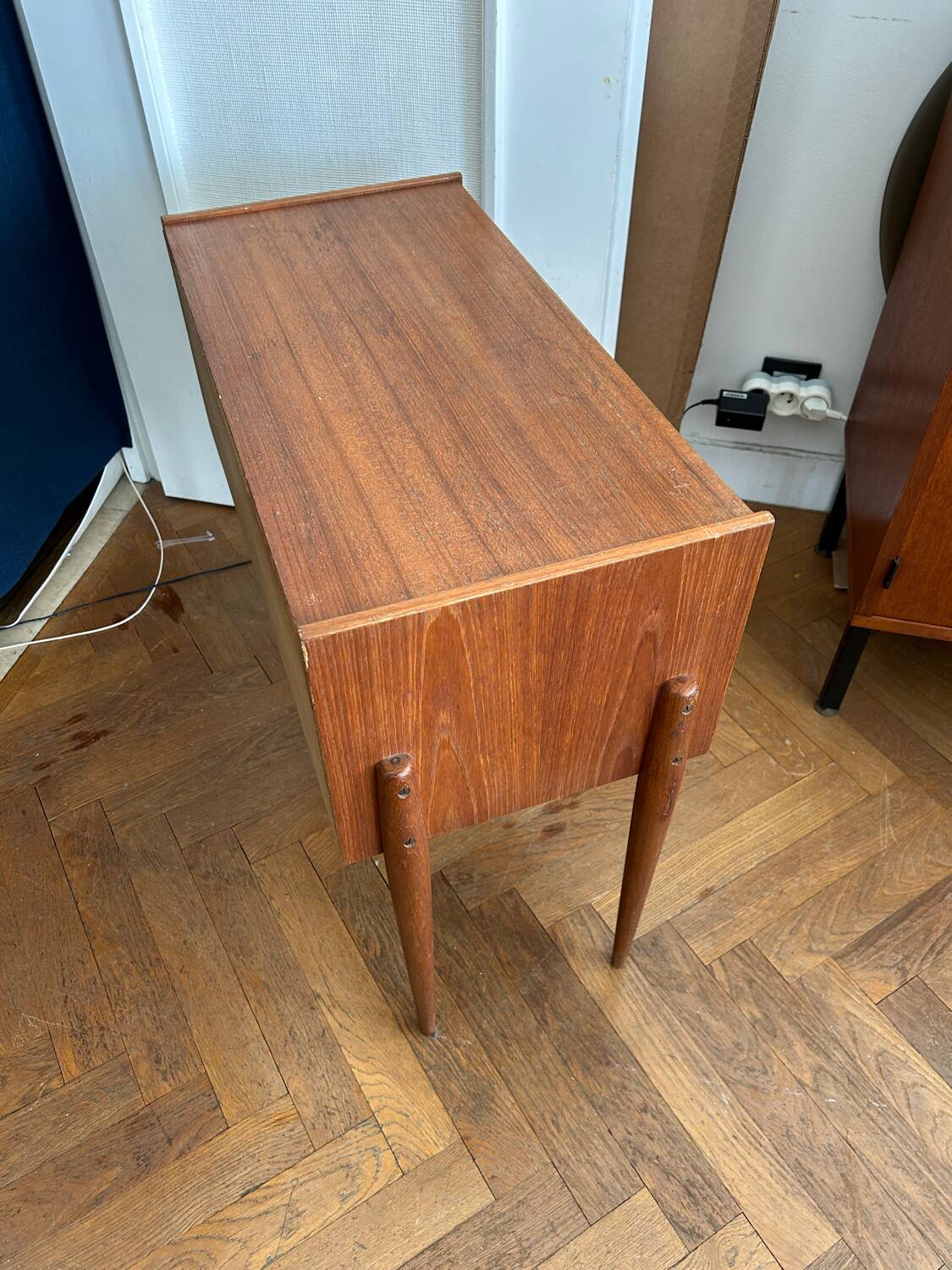 Table de chevet scandinave / petite commode scandinave vintage design