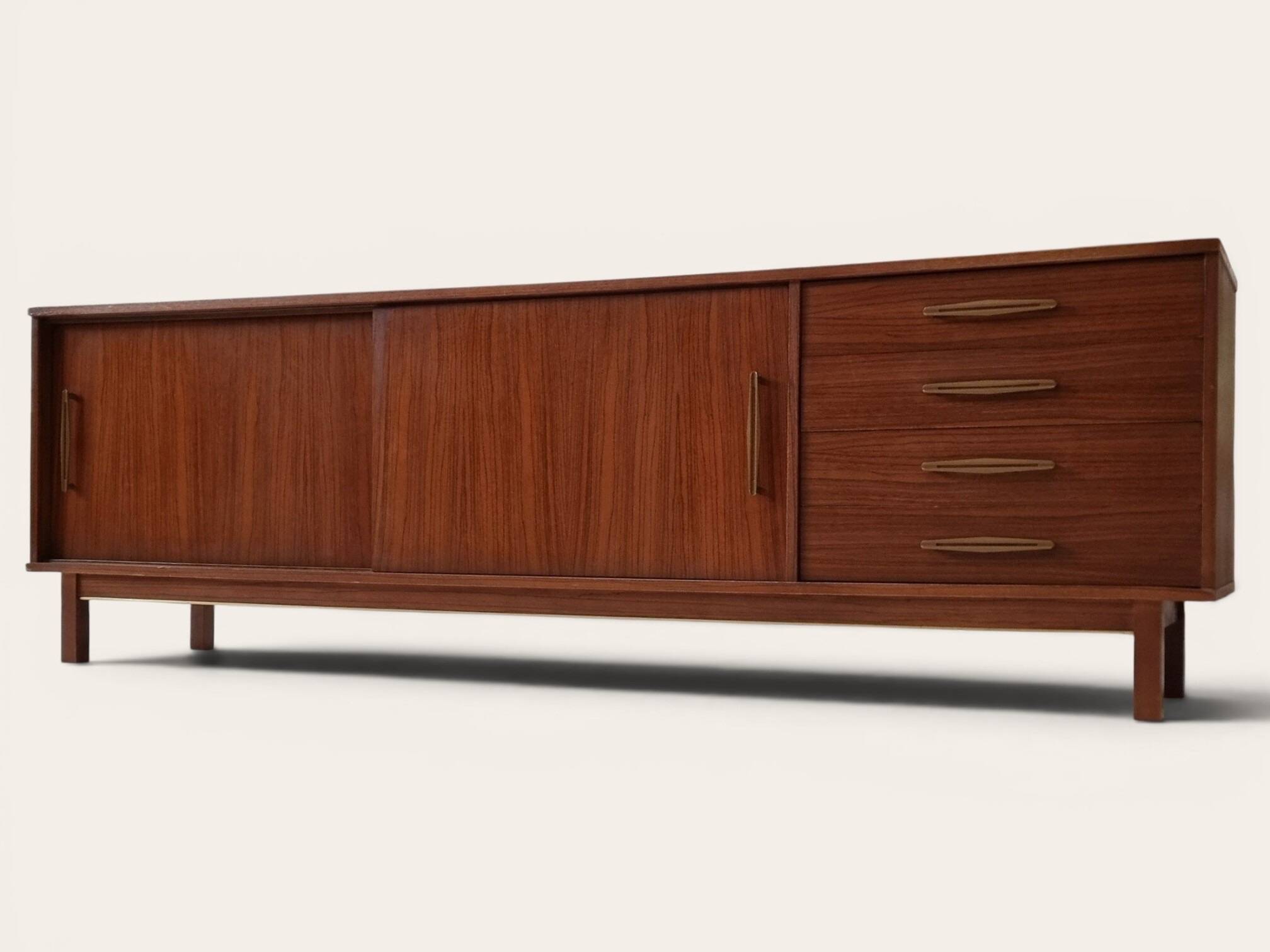 Mid-century buffet