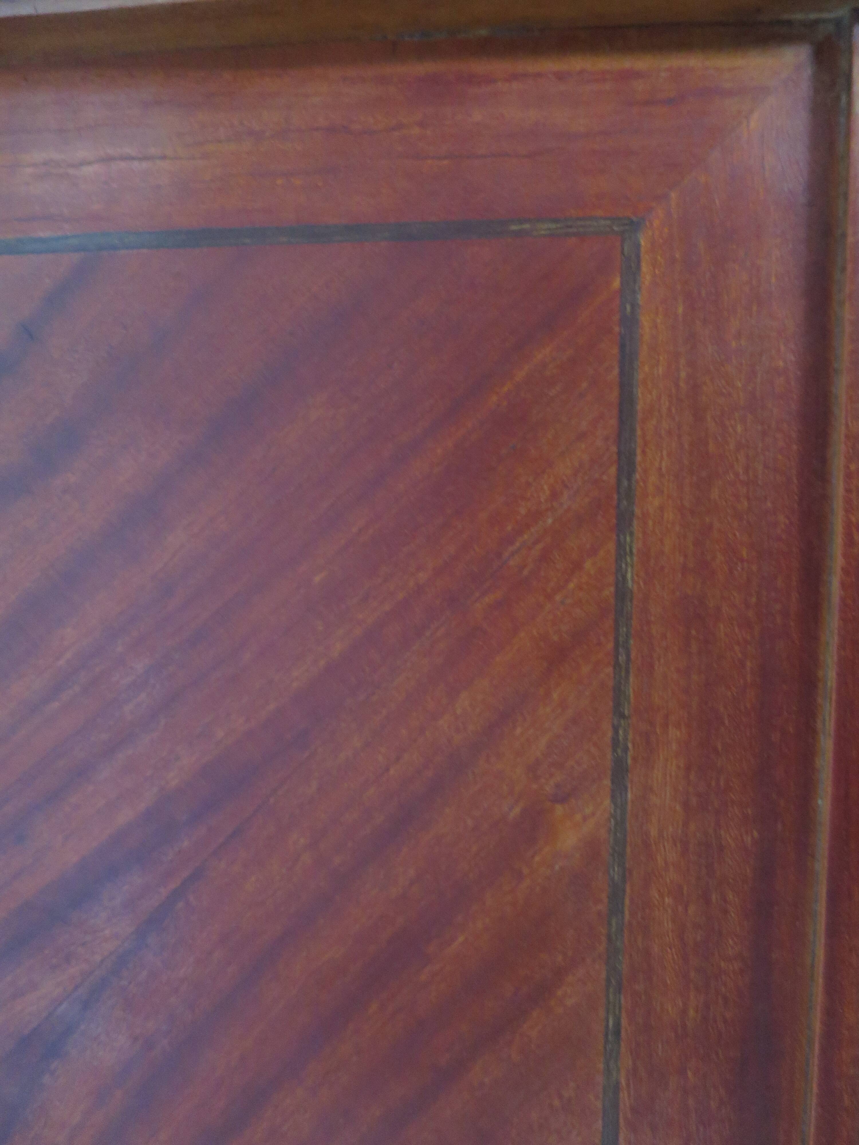 Louis XVI chest of drawers - Bronze - Butterfly wood veneer marquetry - 1930